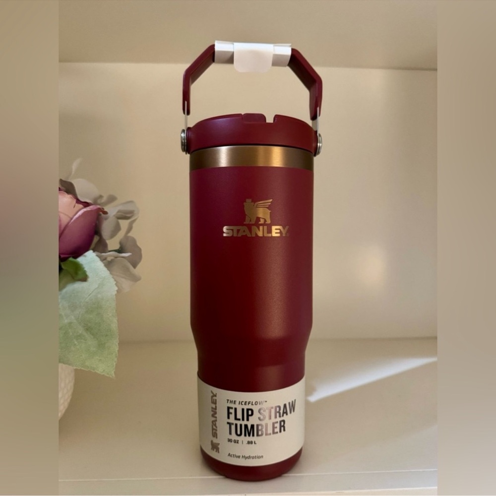🎉LAST CHANCE🎉Stanley Iceflow‎ Flip Straw 30oz Tumbler Glided Pomegranate